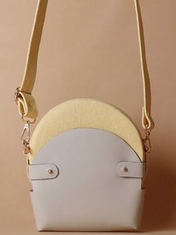 The Bicyclist - Off-White Canvas And Leather Crossbody Sling: Olivia