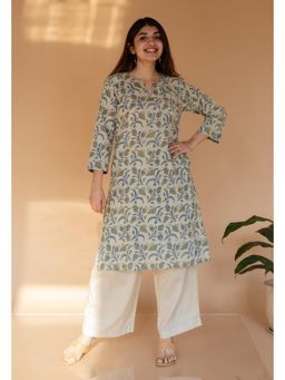 The Indian Ethnic Co. - Hitanshi Off White Ajrakh Cotton Straight Kurta