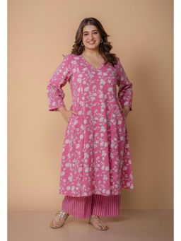 The Indian Ethnic Co. - Karisma Pink Dabu Slub Cotton Kali Kurta