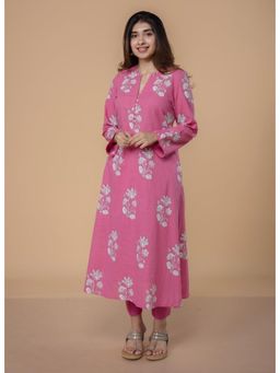 The Indian Ethnic Co. - Eshika Pink Dabu Slub Cotton A Line Kurta