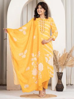VEDANA - Yellow Cotton Digital Print Kurta with Pant and Dupatta