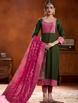 Women Plus - Green Embroidered Viscose Silk Kurta with Pant & Dupatta