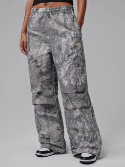 Nike - Women Jordan Brooklyn Realtree Tackpant