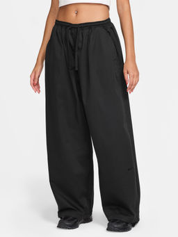 Nike - Women Sportswear Oversized Low-Rise Utility Tackpant