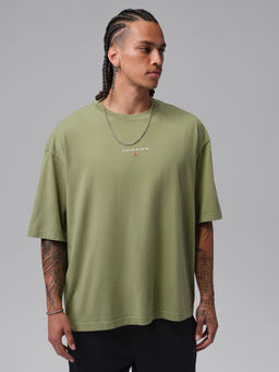 Nike - Men Jordan Flight Essentials Oversized Patch T-Shirt