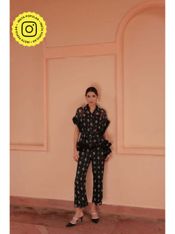 BOHO-CHIC By Sukriti Jain - Print Metallic Printed Batwing Top with Pants & Belt Co-Ord (Set of 3)