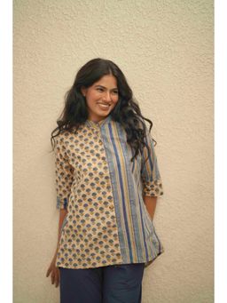 Do Dhaage - Blue Floral Mandarin Neck Shirt