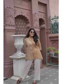 Mustard color option, Currently selected