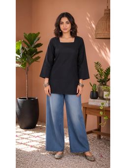 MYSHKA - Black Solid/Plain Square Neck Tunic