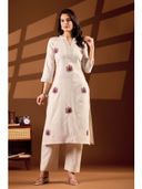 Maroon color option, Currently selected