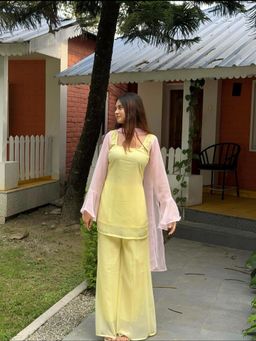 DISHWA FASHION - Yellow Solid/Plain Square Neck Kurti Palazzo with Dupatta