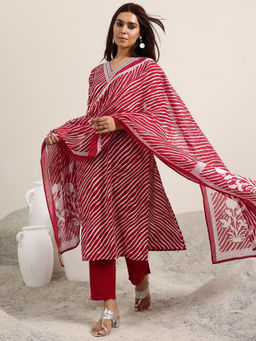 Libas - Cotton Red Printed Straight Kurta & Salwar with Dupatta