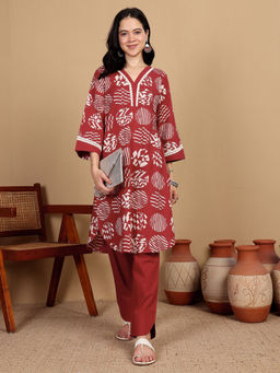 Varanga - Women Rust Printed Kurta With Solid Pant (Set of 2)