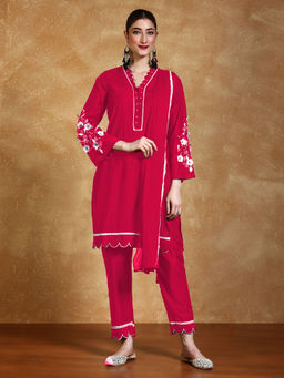Varanga - Women Pink 3D Work Kurta & Solid Pant with Dupatta. (Set of 3)