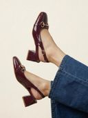 Maroon color option