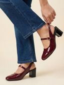 Maroon color option