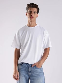 Calvin Klein - Men White Solid Regular Fit Polyester T Shirt
