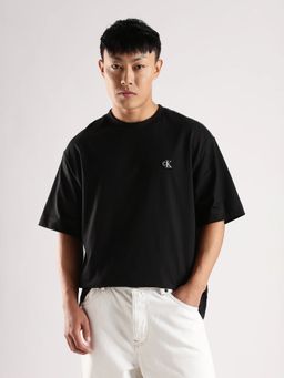 Calvin Klein - Men Solid Black Relaxed Fit Cotton T Shirt