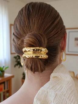 Fabula - Gold Metal Textured Rubber Band Ponytail Holder