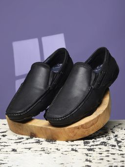 Bata - Men Black Casual Loafers