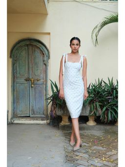 Arthmod - The Kate White Dress