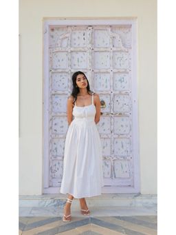 Arthmod - White Solid Strappy Midi Dress