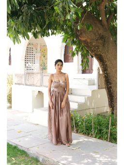 Arthmod - Taupe Sleeveless Solid Dress