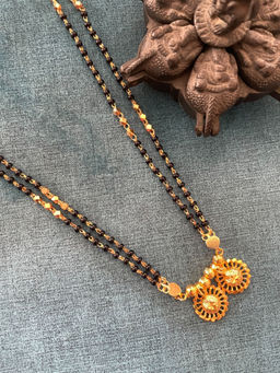 Digital Dress Room - Long Mangalsutra 2 Line Vati Pendant