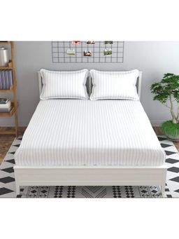 BAJO'S - White Stripes Flat Bedsheet & 2 Pillow Covers (Queen)