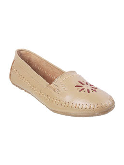 Metro - Womens Beige Flat BallerinasMetro Solid Beige Ballerinas
