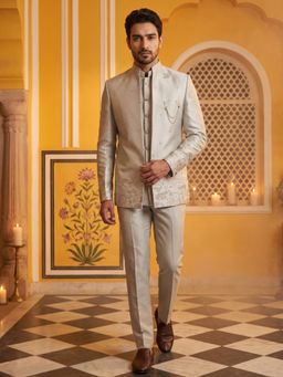 Jompers - Men Cream Embroidered Inner Kurta with Trousers and Jacket