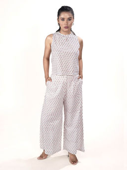 Zink London - Women White Floral Co-Ord (Set of 2)