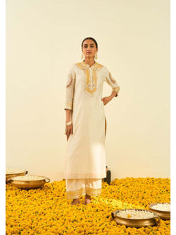 Sheetal Batra - Aliyah- Daisy Ivory Straight Long Kurta with Palazzo and Dupatta
