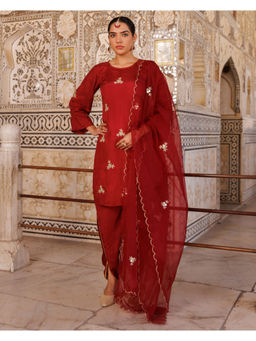 Bannhi by Priyanka Rathore - Women'S Maroon Silk Gota Kurta with Dhoti and Dupatta