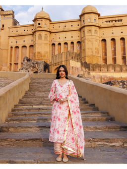 Bannhi by Priyanka Rathore - Women'S Pink Floral Printed Chanderi Kurta with Pant and Dupatta