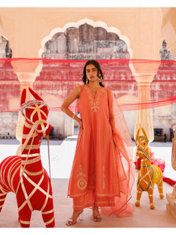 Bannhi by Priyanka Rathore - Women'S Orange Chanderi Kurta with Crop Top with Pant and Dupatta