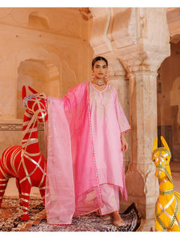 Bannhi by Priyanka Rathore - Women'S Pink Chanderi A-Line Kurta with Pant and Dupatta