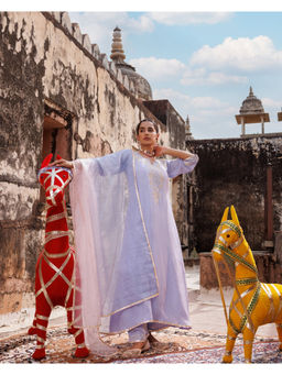 Bannhi by Priyanka Rathore - Women'S Pastel Lavender Chanderi Kurta with Pant and Dupatta