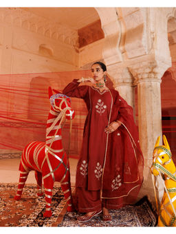 Bannhi by Priyanka Rathore - Women'S Maroon Chanderi Kurta with Pant and Dupatta