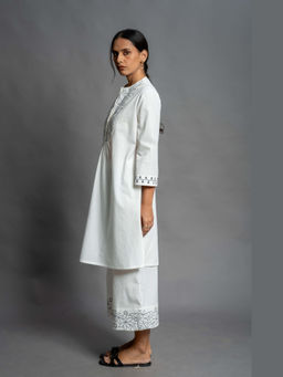 Mantra - Women White Organic Cotton Embroidered Kurta with Pant