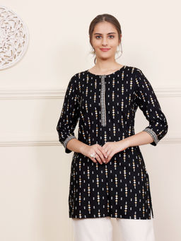 SAVI - Black Viscose Printed Kurti