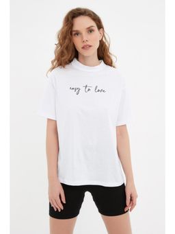 Trendyol - Women's Comfortable White T-shirts