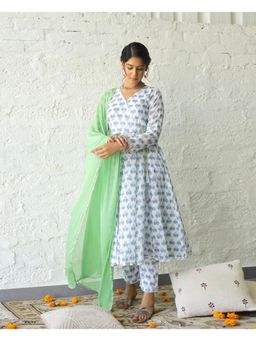 Bud & Tulip - White Sundari Anarkali with Pant and Dupatta (Set of 3)