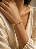 Gold color option, Currently selected
