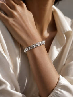 House of Pehr - Women Entwined Bracelet Bangle