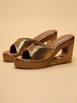 ERIDANI - Evara Antique Brown Textured Wedges