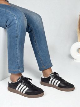 Truffle Collection - Black Solid Casual Sneakers