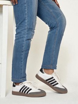 Truffle Collection - White Solid Casual Sneakers