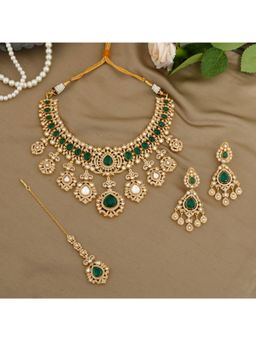 Beryachi - Green Yamika Necklace and Earrings with Maangtikka