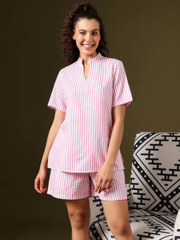 Clovia - Pink Cotton Printed Top and Shorts
